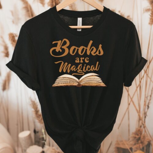 books are magical shirt black
