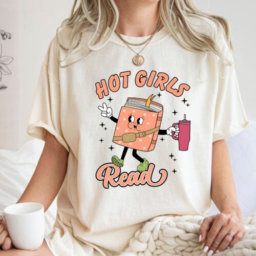 hot girls can read t-shirt sand